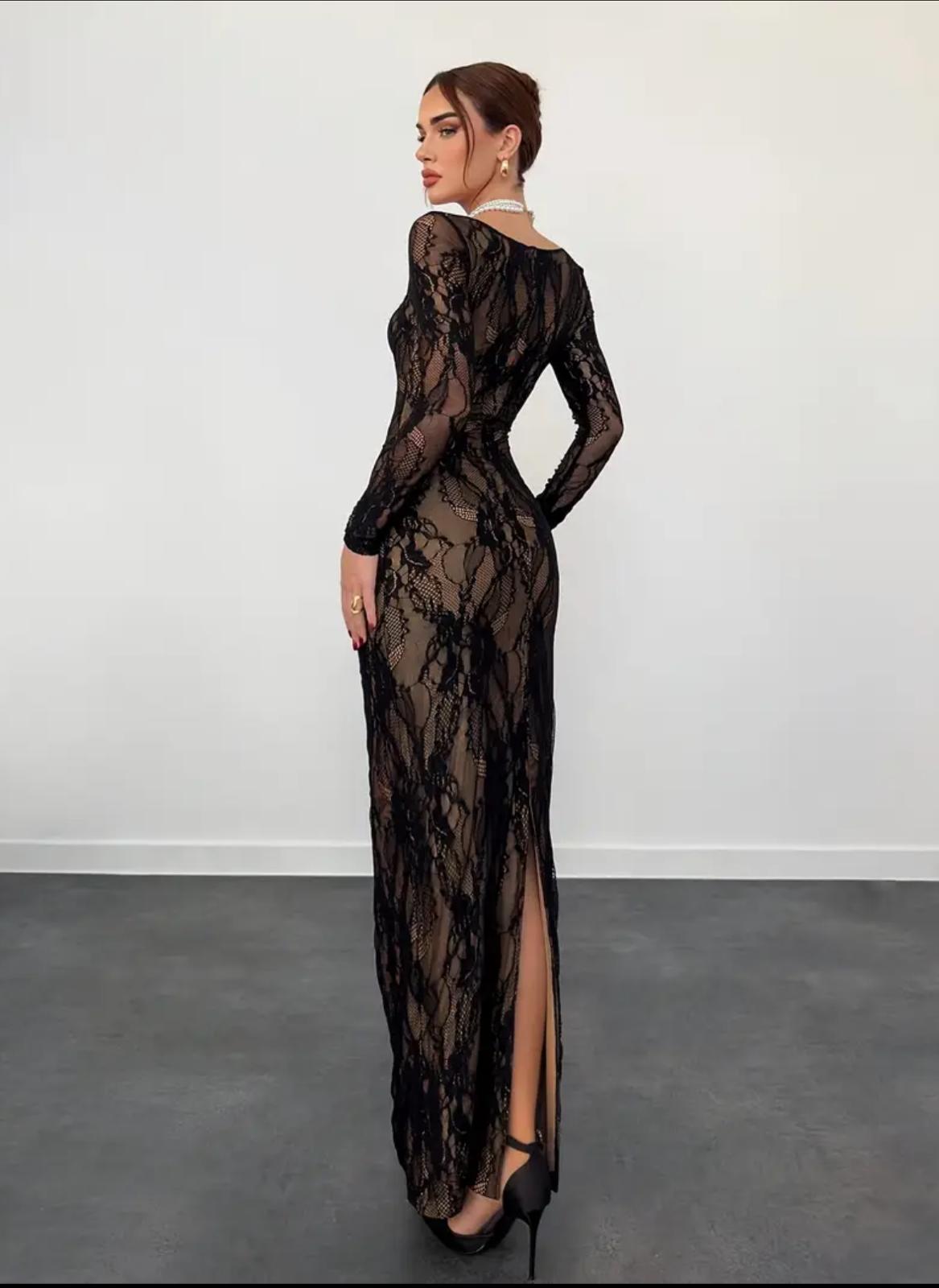 Elegant women's long-sleeved dress with lace details