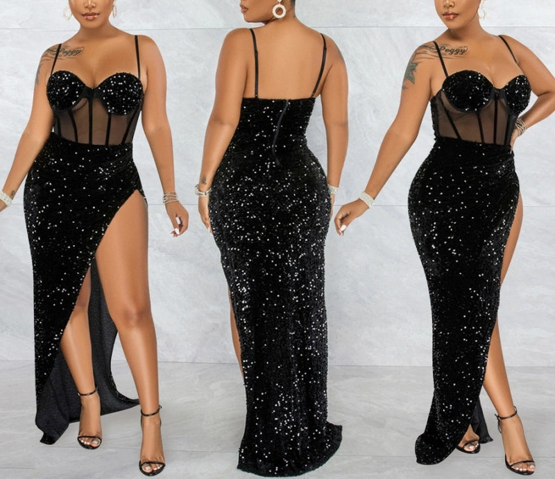 Elegant and attractive maxi dress, lined with sequins and high slit