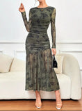Elegant dress with floral details