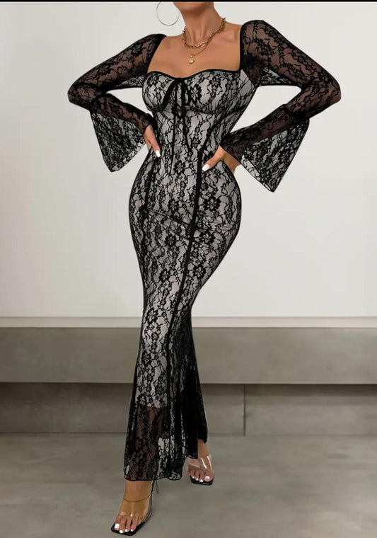 Elegant black lace dress with sleeves