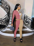 Two-piece set with contrasting colors and cropped jacket