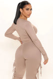 2 pieces, beige