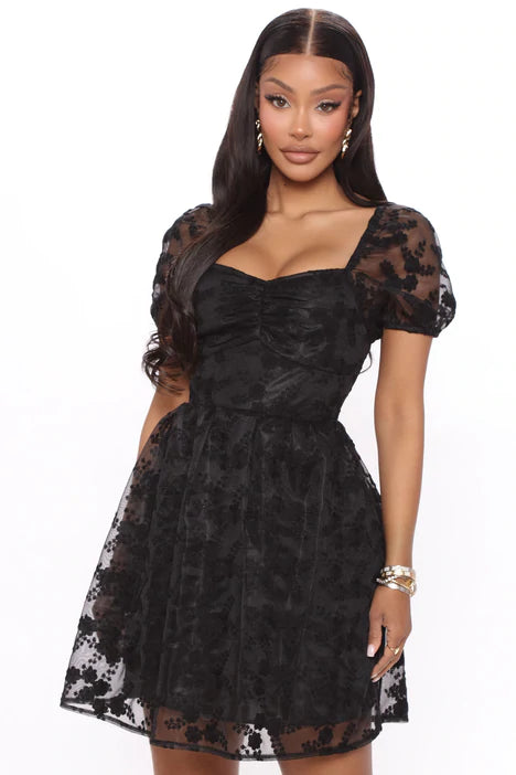 Short lace dress
