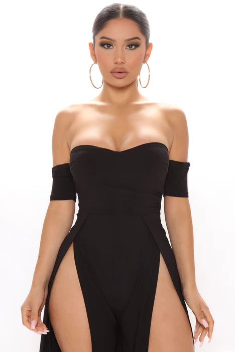 Jumpsuit with a high cut