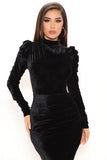 Raylen Velvet Midi Dress - Black