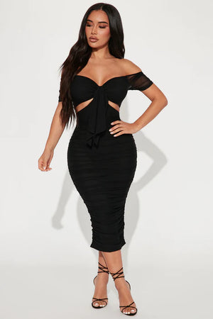 Simple And Sweet Mesh Ruched Dress - Black