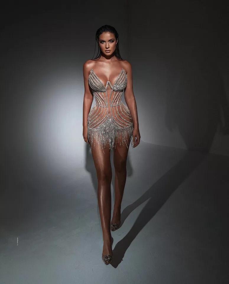 Shiny dress 1